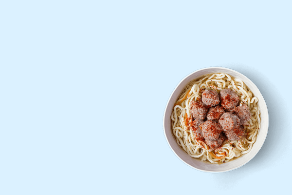 Фрикадельки, домашняя лапша, тесто