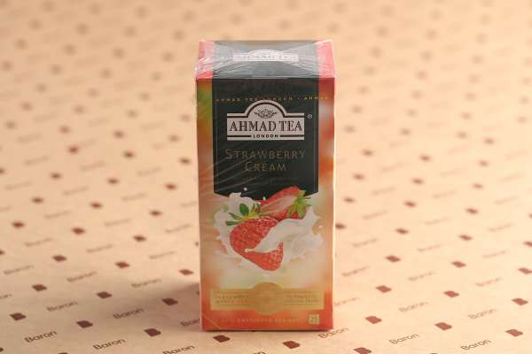 Черный пакетированный чай с ароматом клубники со сливками Ahmad Tea, 25 шт
