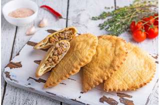 Чебуреки с мясом, 6 шт