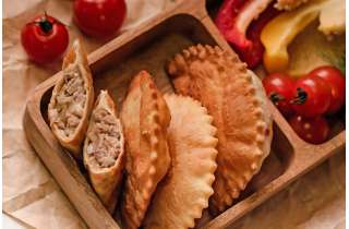 Мини-чебуреки с мясом, 6 шт