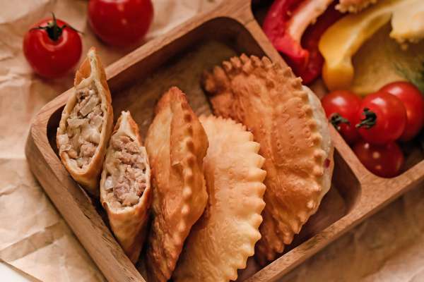 Мини-чебуреки с мясом, 6 шт