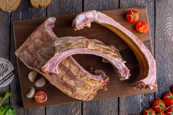 Ребра свиные в/к, 500 г