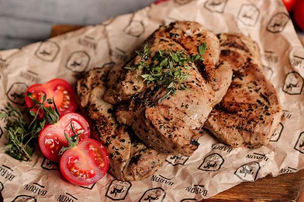 Шея свиная стейками в маринаде, 1 кг