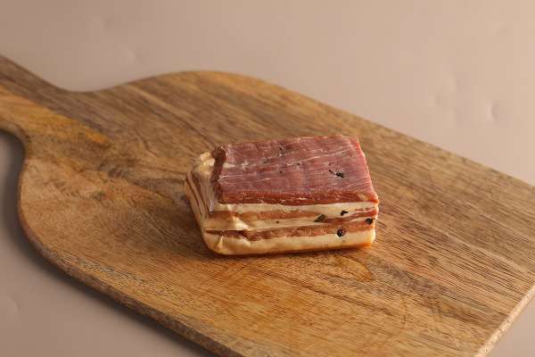 Грудинка свиная в/к, 350 г