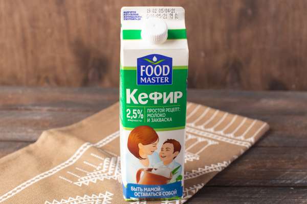 Food Master Кефир 2,5%, 1л