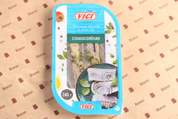 Сельдь филе в масле слабосоленая Vici, 240 г