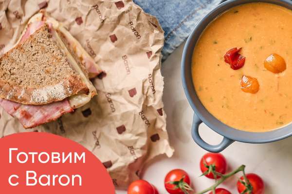 Томатный суп с тостами